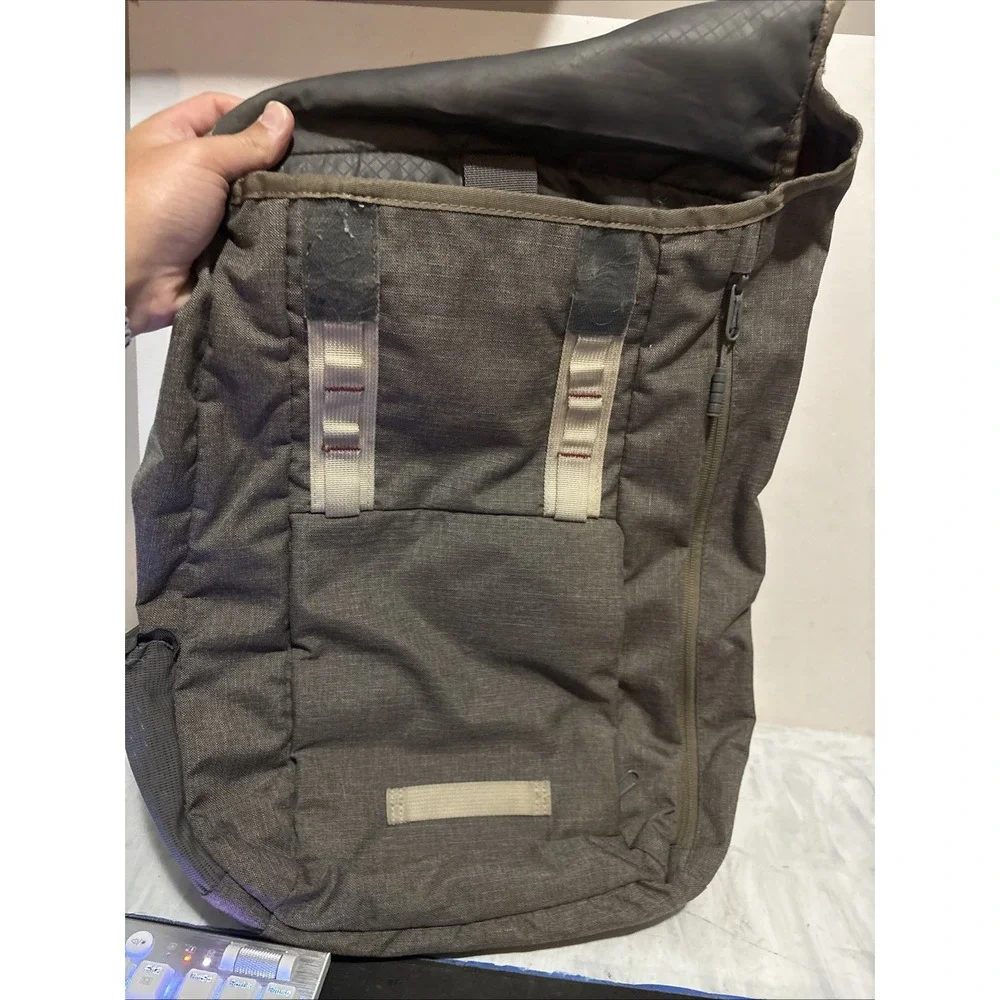 Timbuk2  Backpack Gray Travel 18